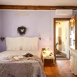 Bed & Breakfast Antica Caresi